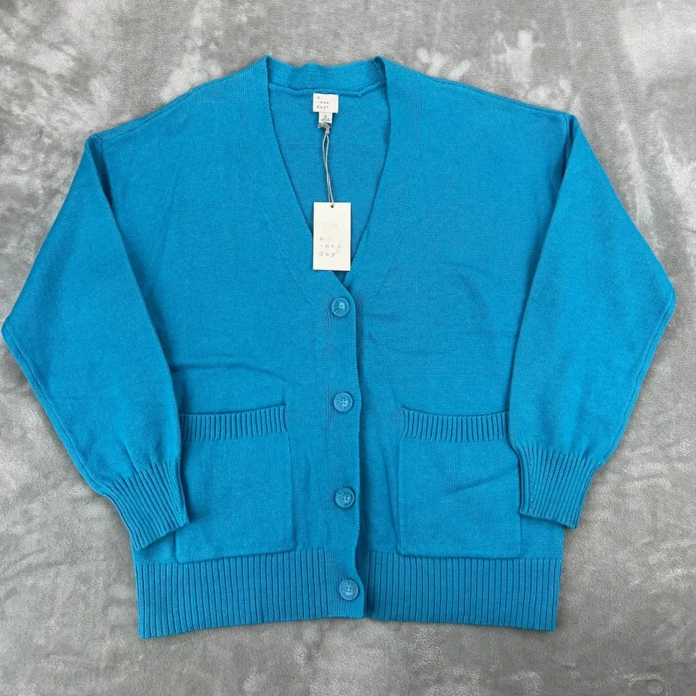 A New Day Women Blue V-Neck Button Front Pocket Cardigan Sweater S NEW 018138757